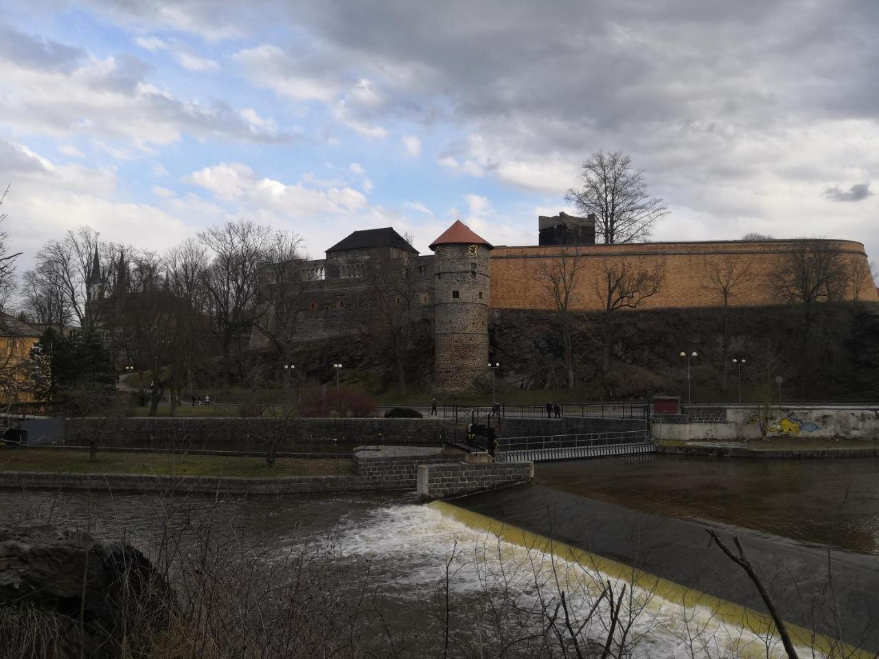 Penzion Cafe Na Svahu Cheb Esterno foto